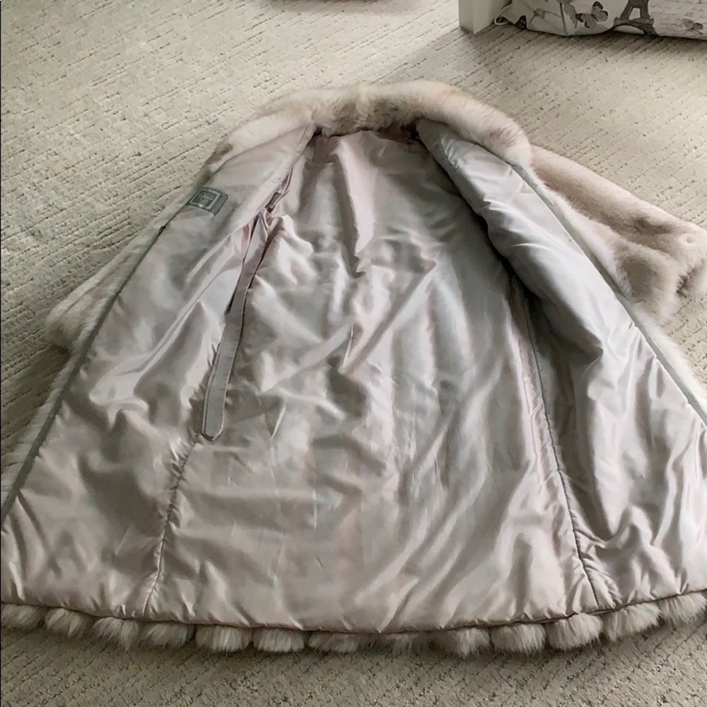 Saga fox fur coat - Picture 3 of 8